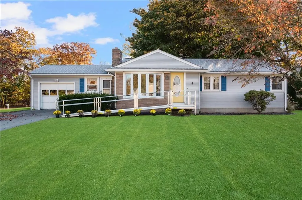 15 Dwight Street Cranston RI 02921