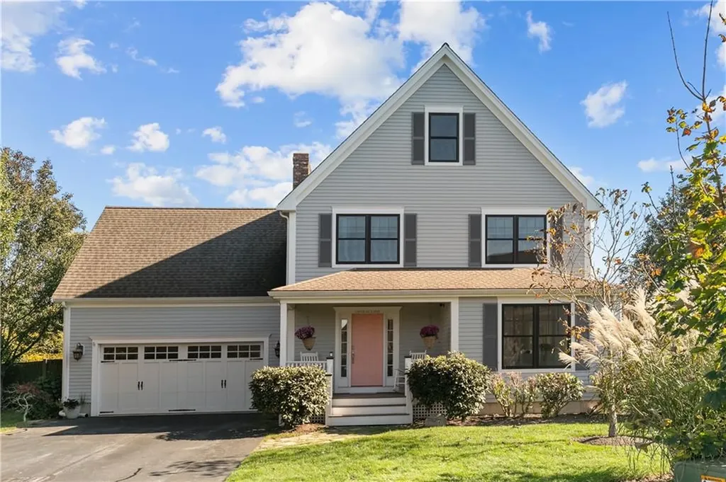 120 Lilac Lane Portsmouth RI 02871