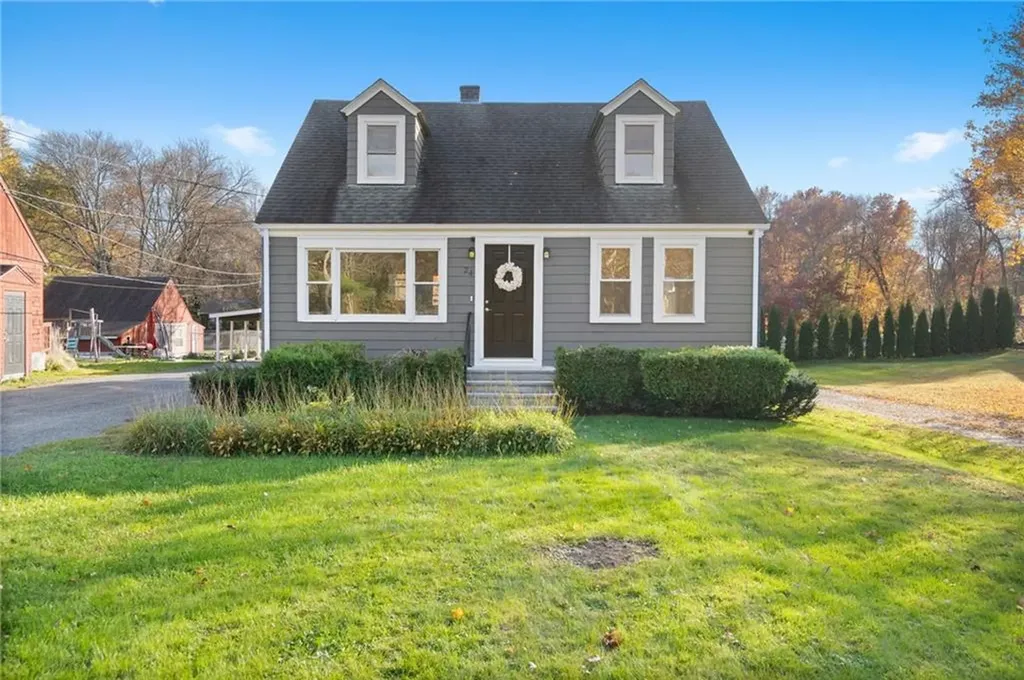 24 Pine Hill Road Johnston RI 02919