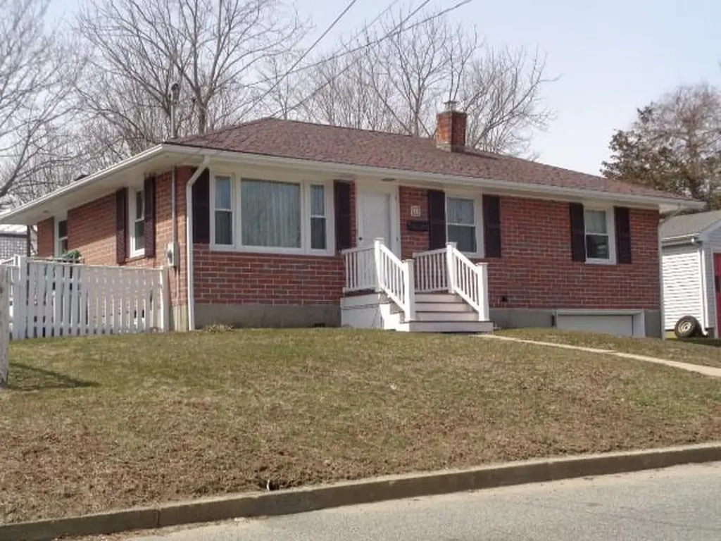 11 Herzig Street Bristol RI 02809