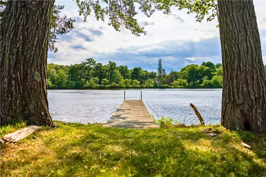 90 Lakeview Avenue Taunton MA 02780