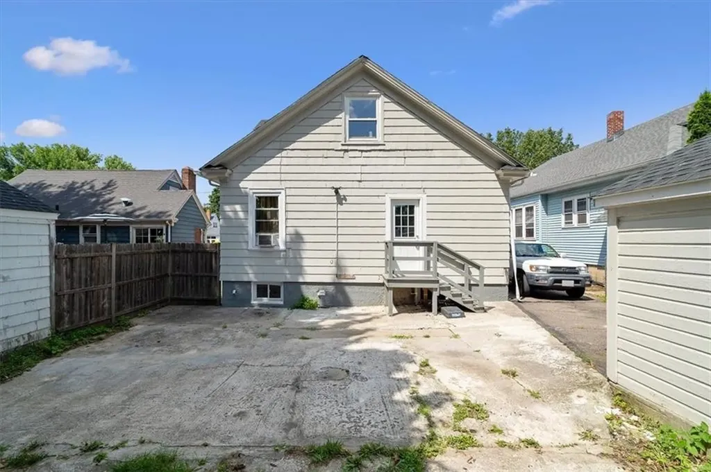 116 Westwood Avenue Cranston RI 02905