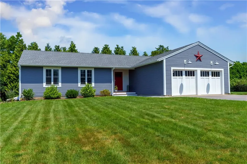 13 Sullivan Lane Bristol RI 02809