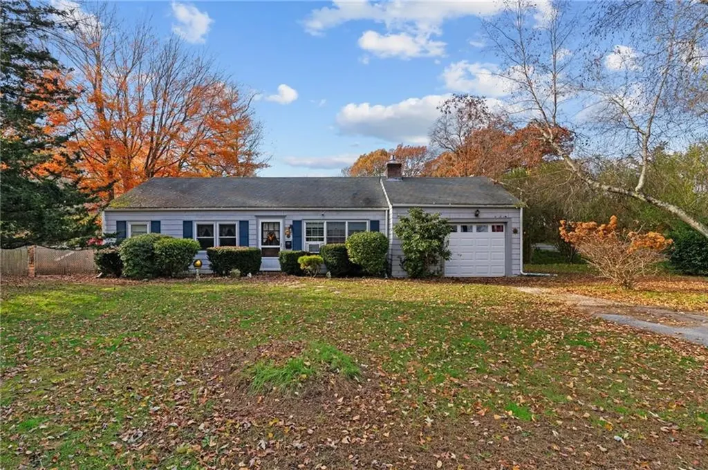 222 Sowams Road Barrington RI 02806