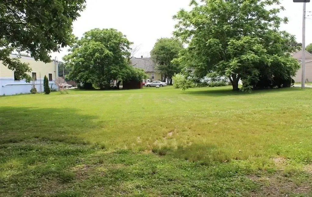 3 Monast Street Warren RI 02885