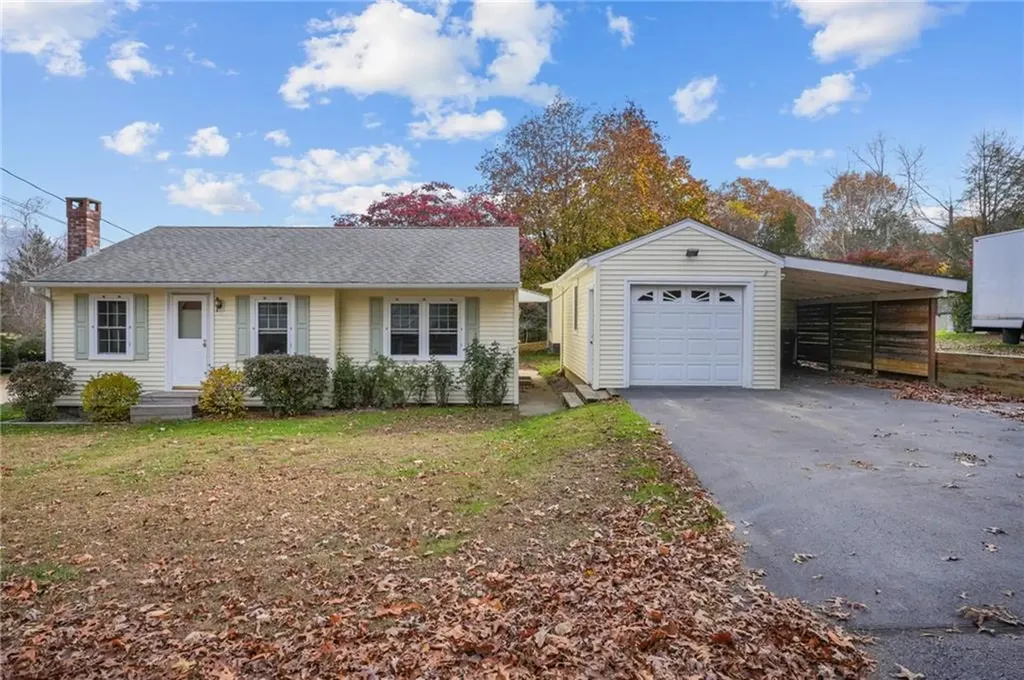 115 Colvintown Road Coventry RI 02816