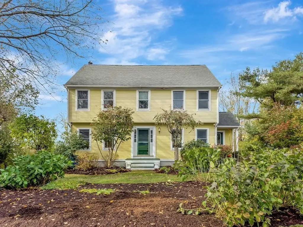 43 Pheasant Drive Portsmouth RI 02871