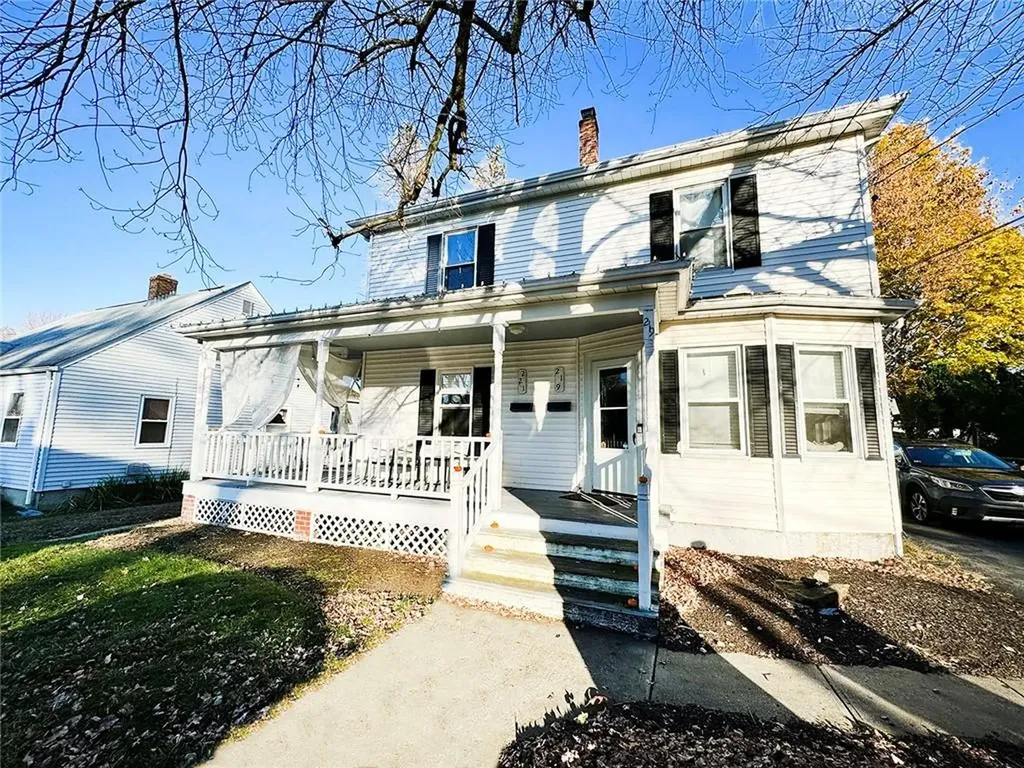 219 Andrews Avenue West Warwick RI 02893