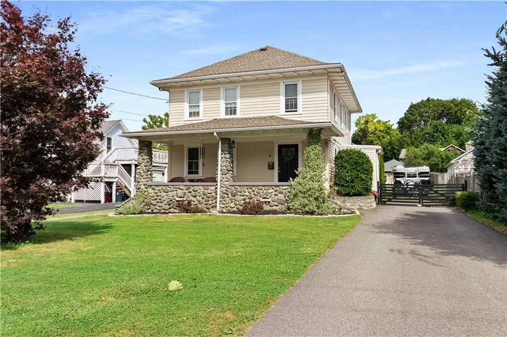 23 Pierce Street Westerly RI 02891