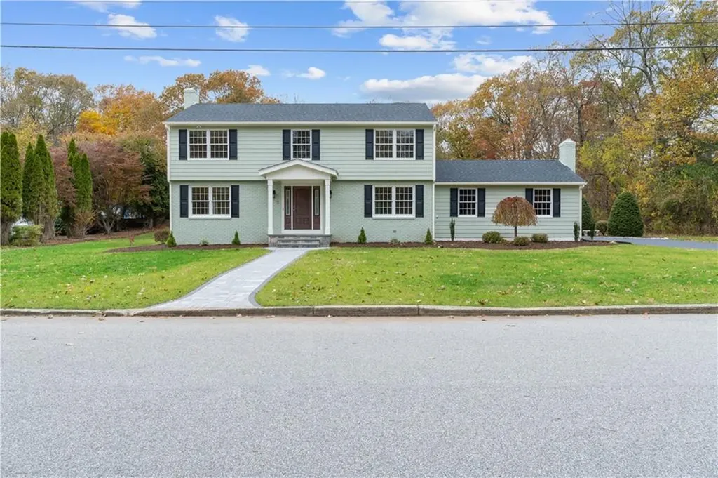 30 Oak Dell Circle East Greenwich RI 02818