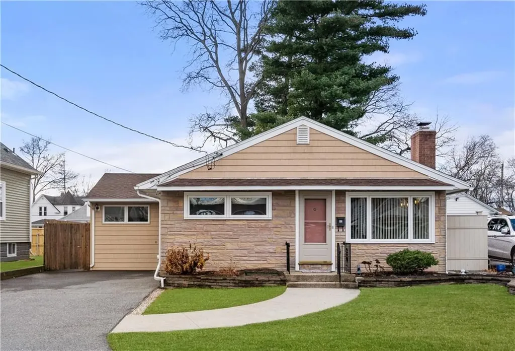 43 Beech Avenue Cranston RI 02910