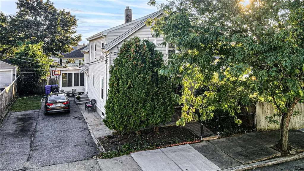 74 Sterry Street Pawtucket RI 02860