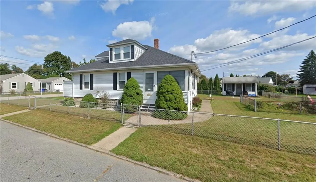 62 Manistee Street Pawtucket RI 02861
