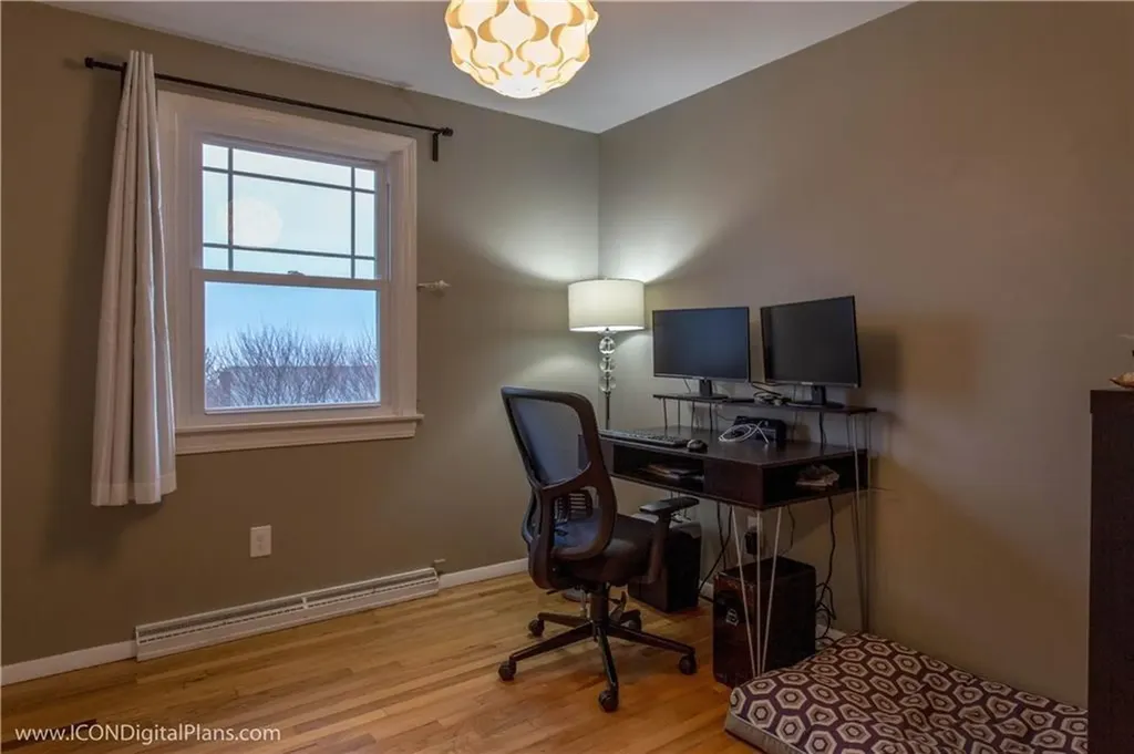 25 Algonquin Drive Middletown RI 02842
