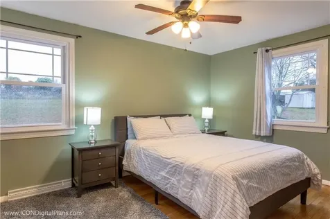 25 Algonquin Drive Middletown RI 02842