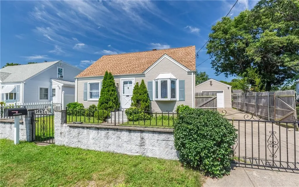 84 Campbell Street Pawtucket RI 02861