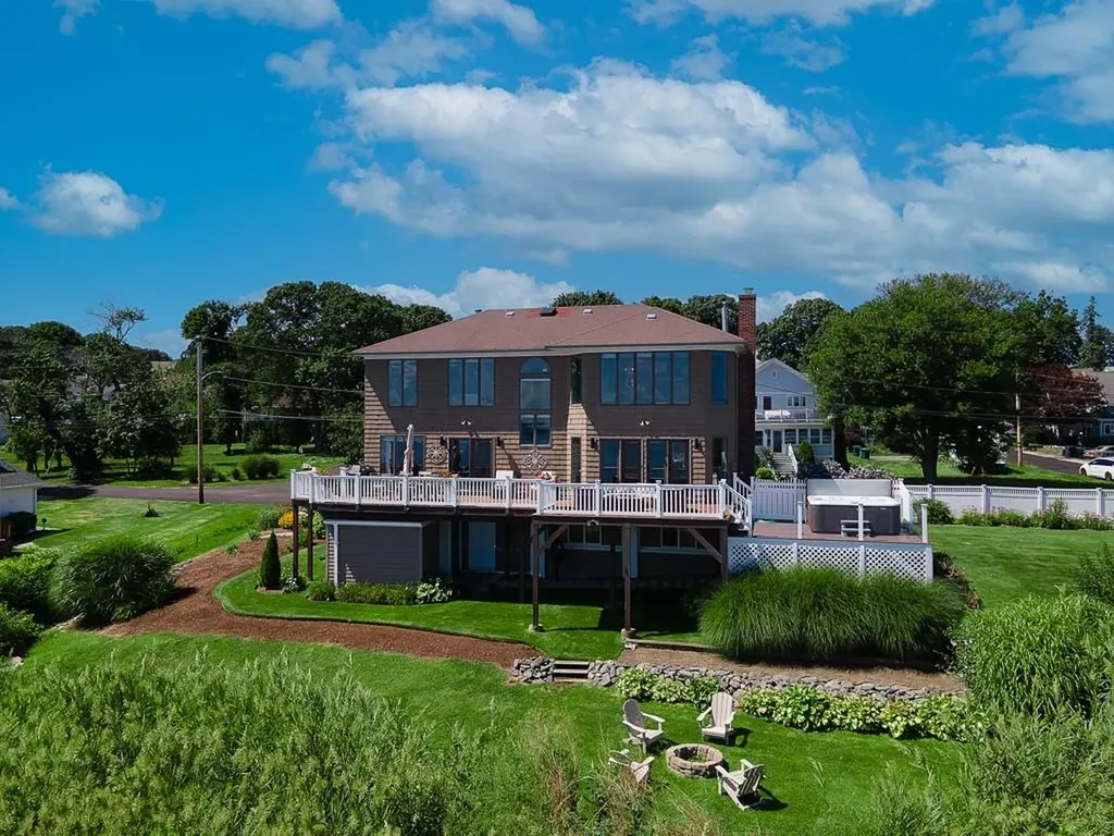 28 Burnett Road Warwick RI 02889