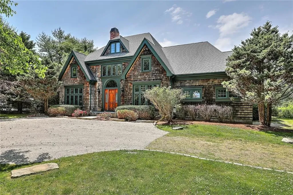 50 Canonchet Way Narragansett RI 02882