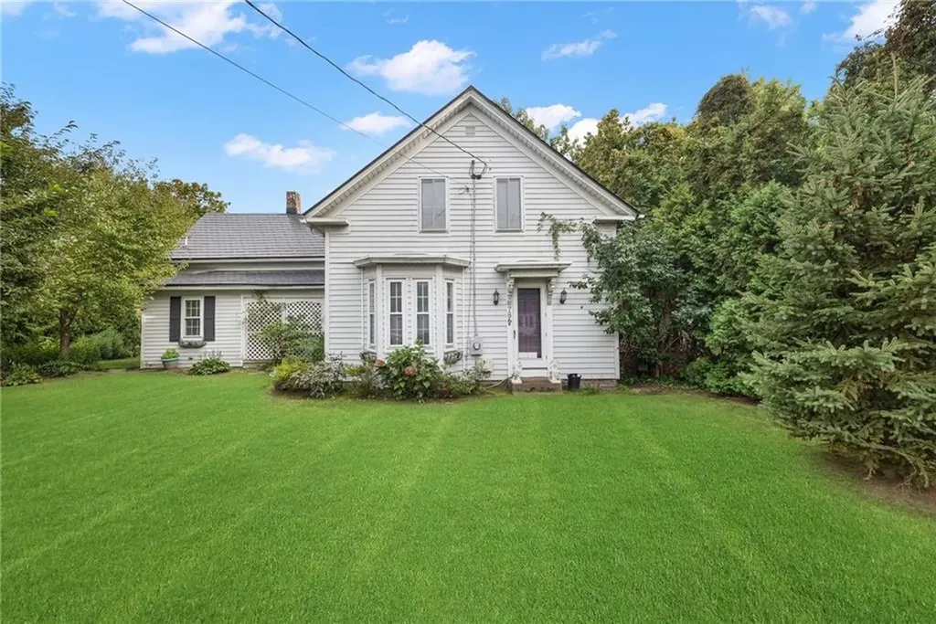 786 Sandy Lane Warwick RI 02889
