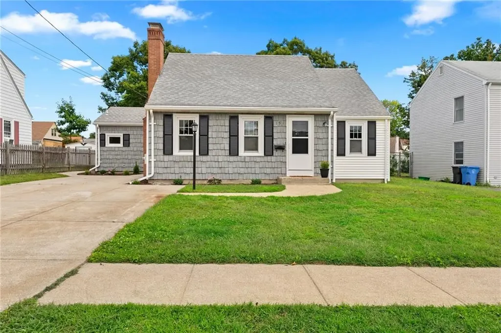 151 Ausdale Road Cranston RI 02910