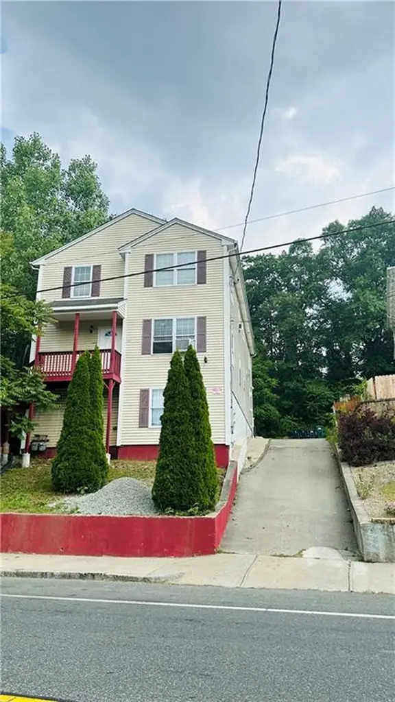 685 Manton Avenue Providence RI 02909