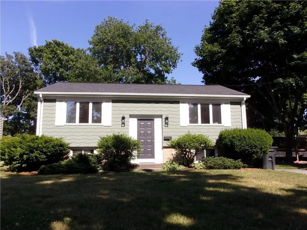 26 Prospect Street Barrington RI 02806