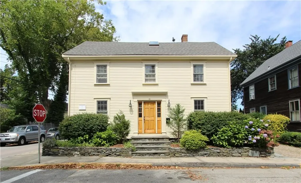 19 Cherry Street Newport RI 02840