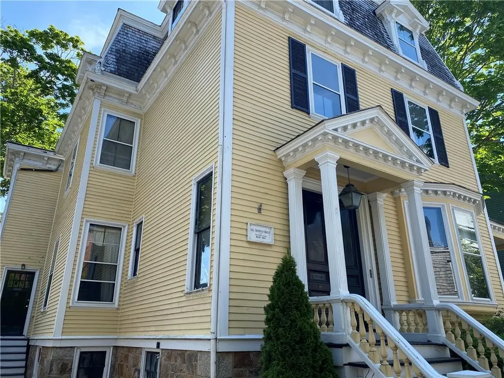 12 Clarke Street Newport RI 02840