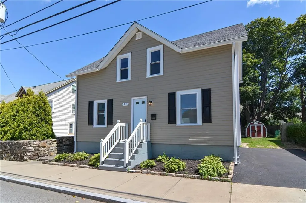 24 King Street Warren RI 02885