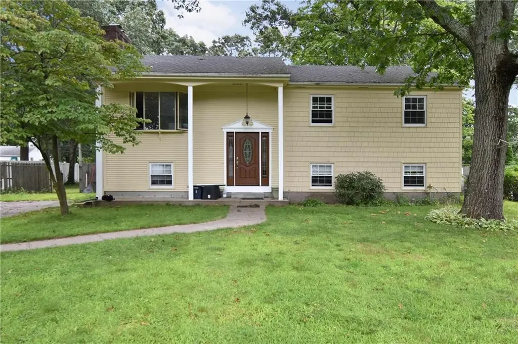 76 Spring Grove Avenue Warwick RI 02889