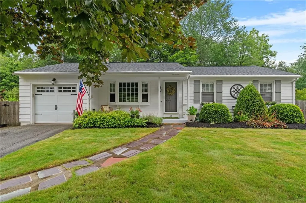 65 Ferncrest Drive Cumberland RI 02864