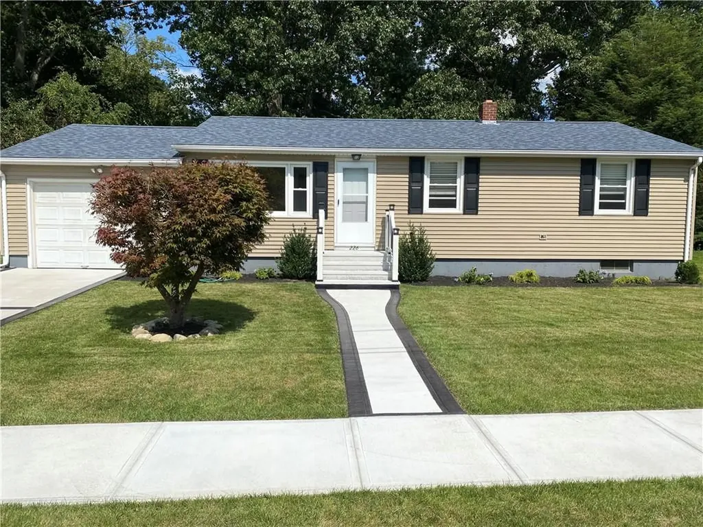 226 Lake Garden Drive Cranston RI 02920
