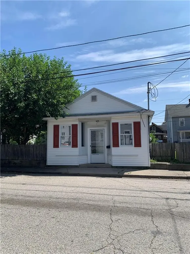73 Pond Street West Warwick RI 02893