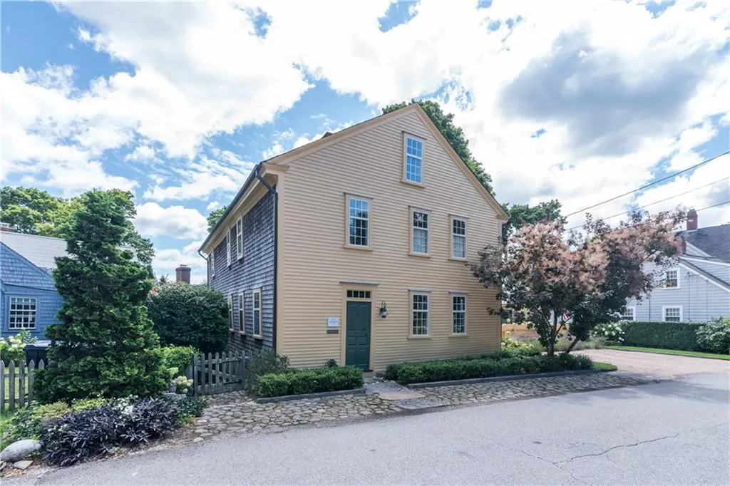 6 Bay Street North Kingstown RI 02852