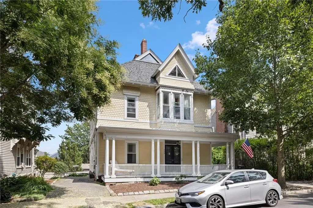 225 Morris Avenue Providence RI 02906