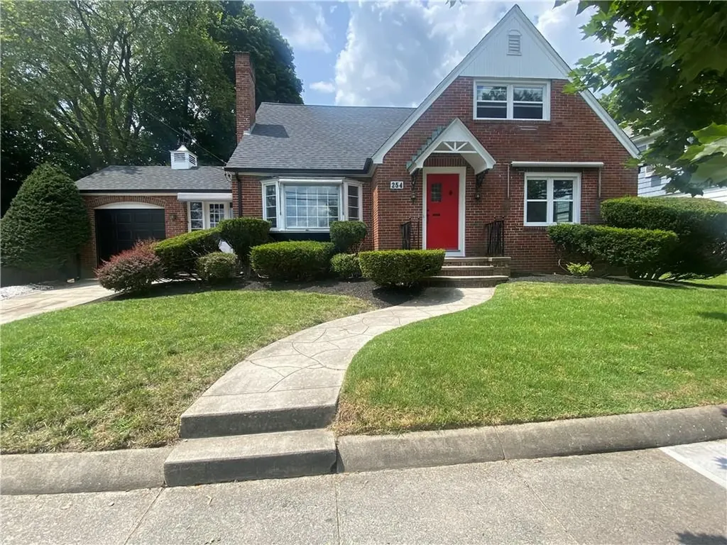 254 Mount Pleasant Avenue Providence RI 02908