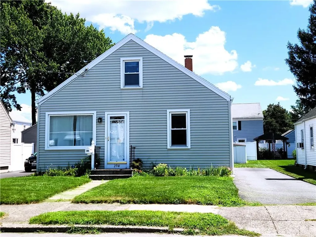 294 Bloomfield Street Pawtucket RI 02861