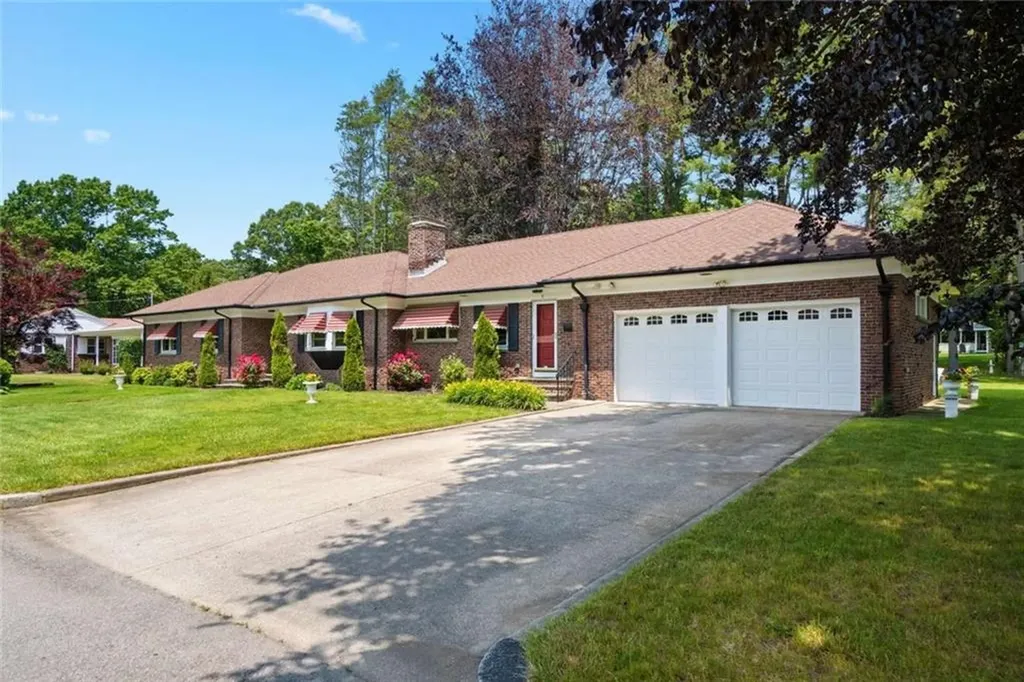 5 Valley View Drive Johnston RI 02919