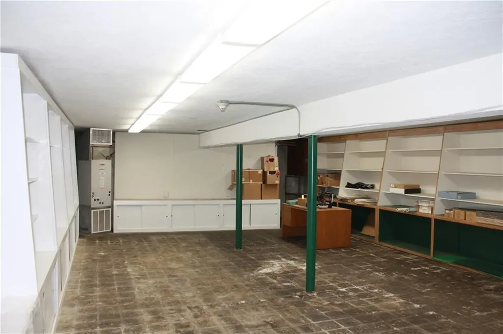 3228 Post Road Warwick RI 02886