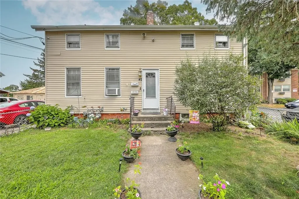 42 Myrtle Street Pawtucket RI 02860