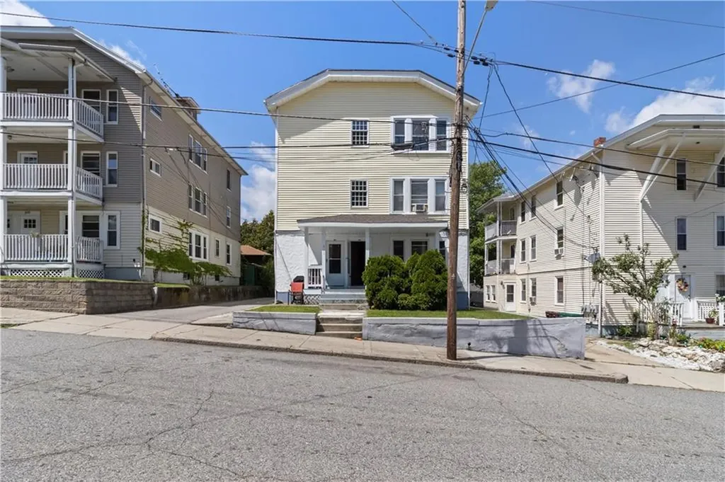 301 Ward Street Woonsocket RI 02895