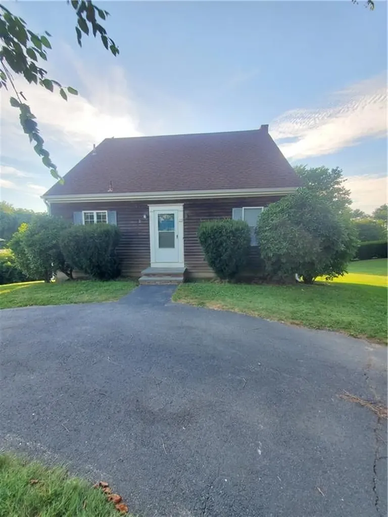 23 J H Dwyer Drive Middletown RI 02842