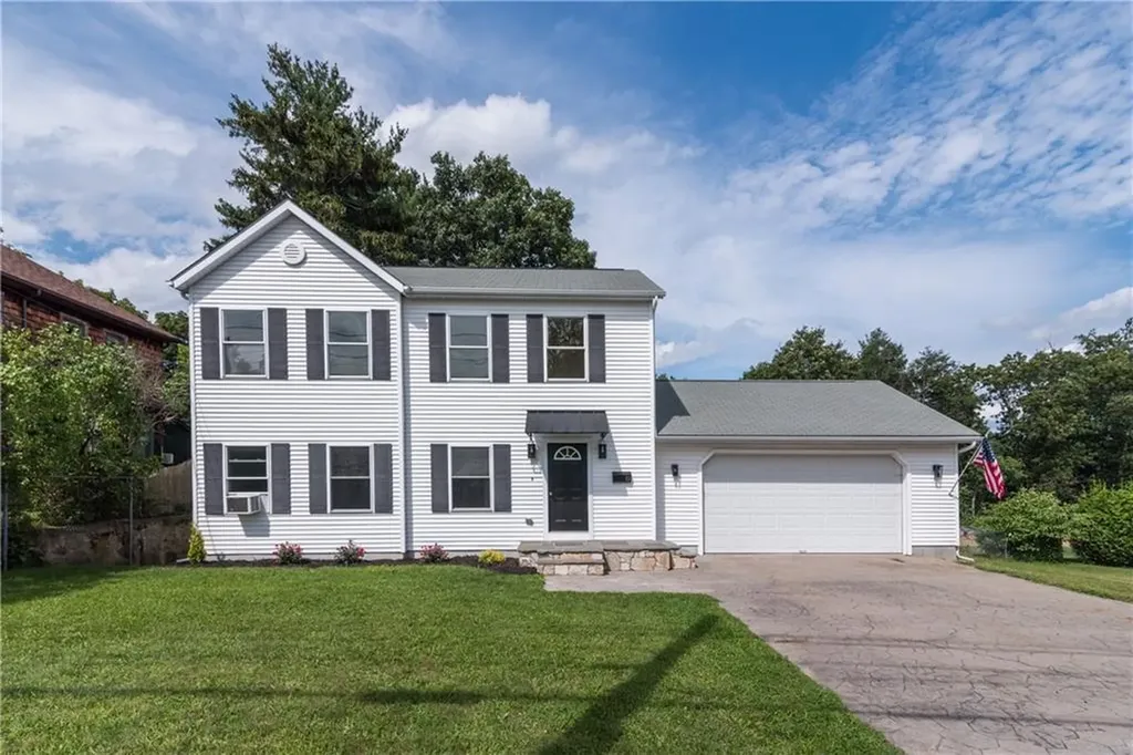 83 Maple Avenue West Warwick RI 02893