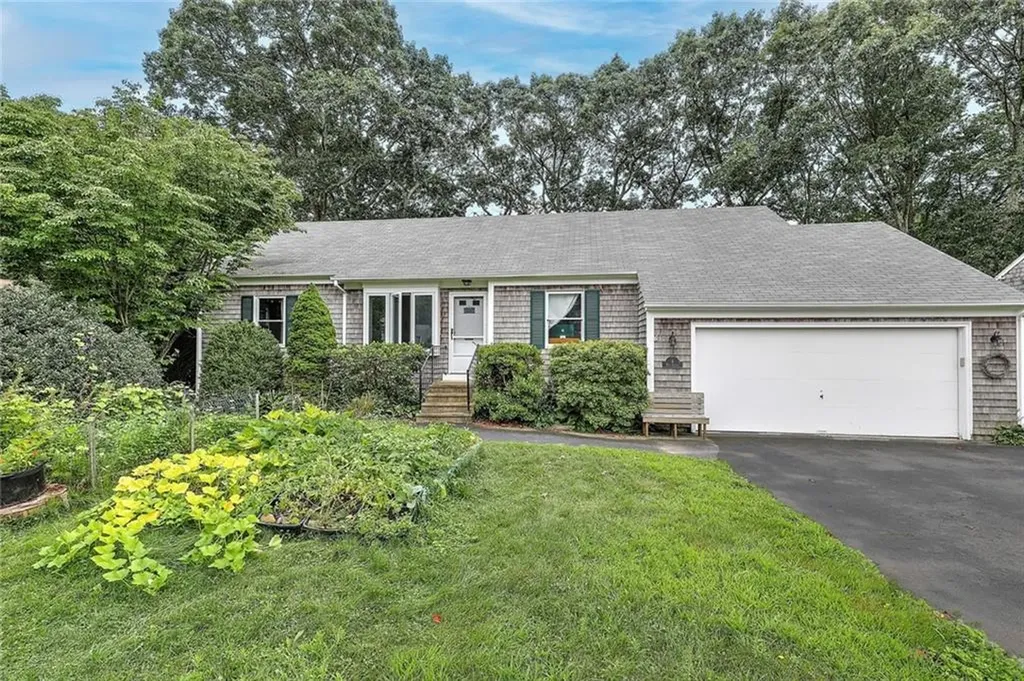 4 Pine Avenue Barrington RI 02806