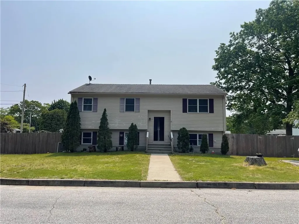 56 Arden Court Warwick RI 02889
