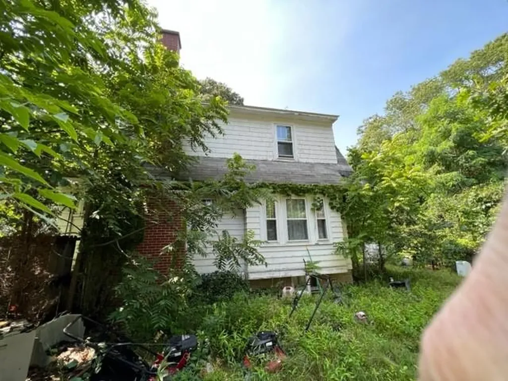 122 Carolyn Street Warwick RI 02886