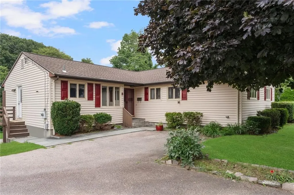 18 Fusaro Avenue Westerly RI 02891