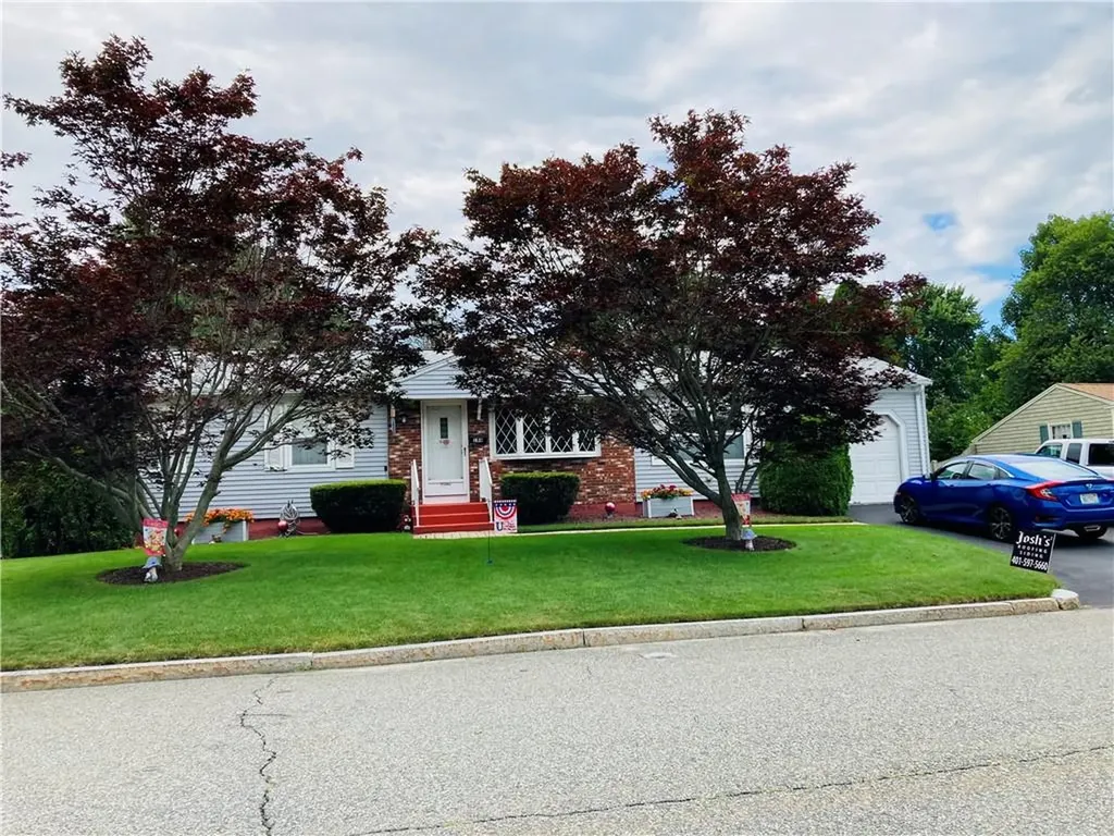 184 Bayberry Road Woonsocket RI 02895