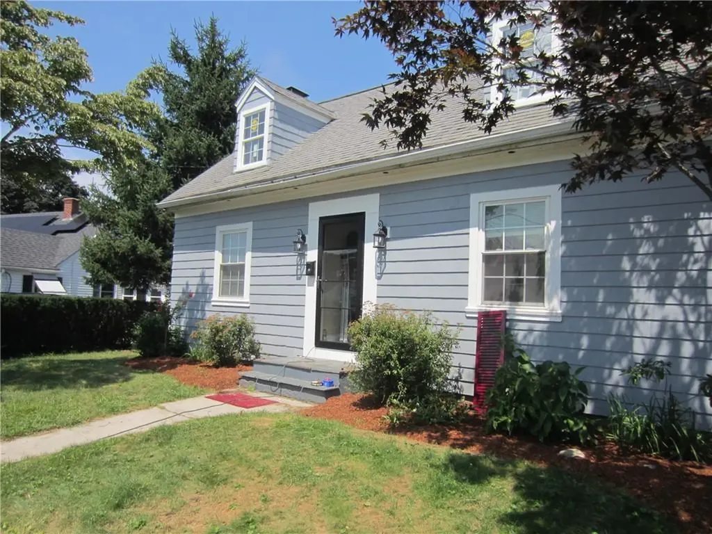 32 Hamilton Road Cranston RI 02910