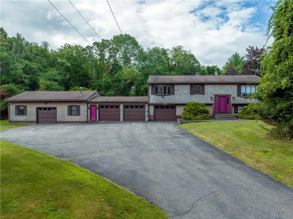 53 Pools Lane Tiverton RI 02878